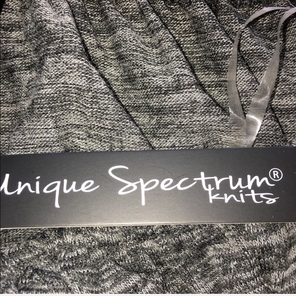 Unique spectrum knit top - Picture 3 of 3